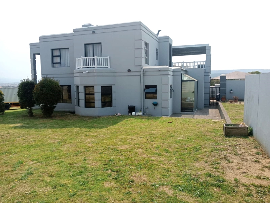 4 Bedroom Property for Sale in Strelitzia Park Eastern Cape